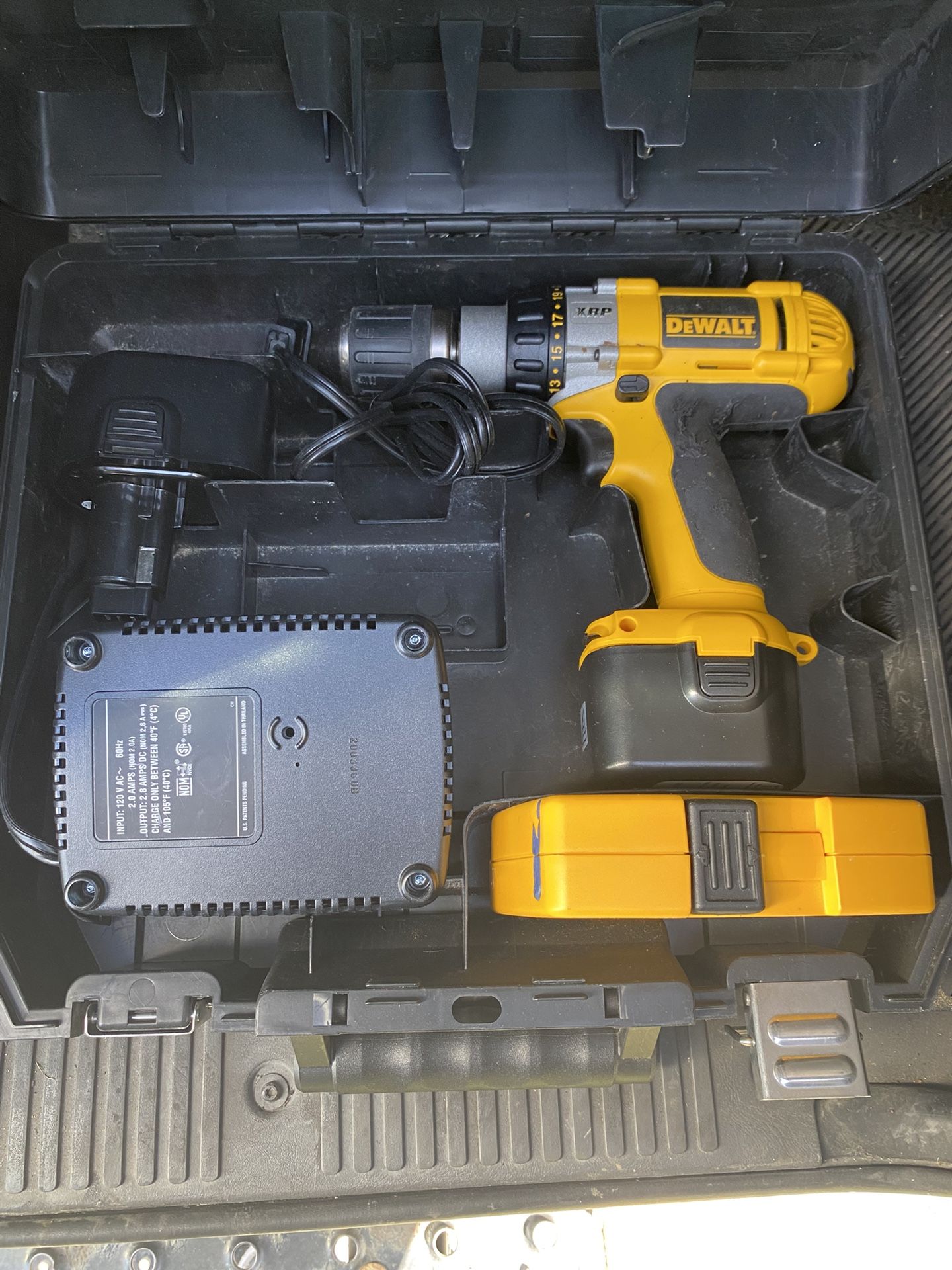 Dewalt Drill Set 