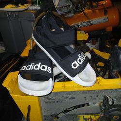 Adidas     Adilette    Sandals