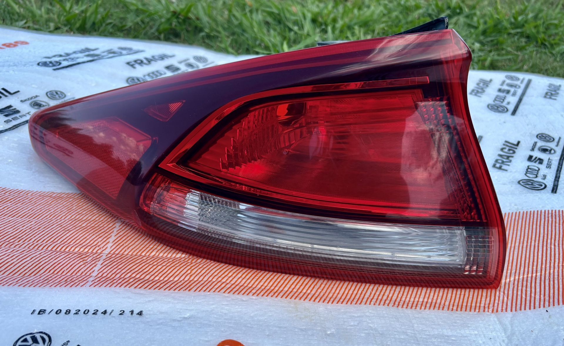 2017 UP 2022 HYUNDAI IONIQ TAILLIGHT 