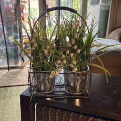 Hobby Lobby  Chicken Wire Basket With Tin Pots/flowers 
