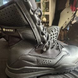 Nike Boots Size 7.5 Men’s