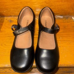 Girls/ladies Size 9 Shoes $15