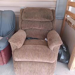 2 recliners $35 each or both for $40