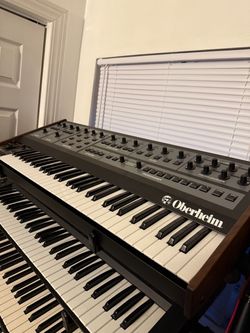 Oberheim OB-X8 61-Key 8-Voice Analog Polyphonic Synthesizer