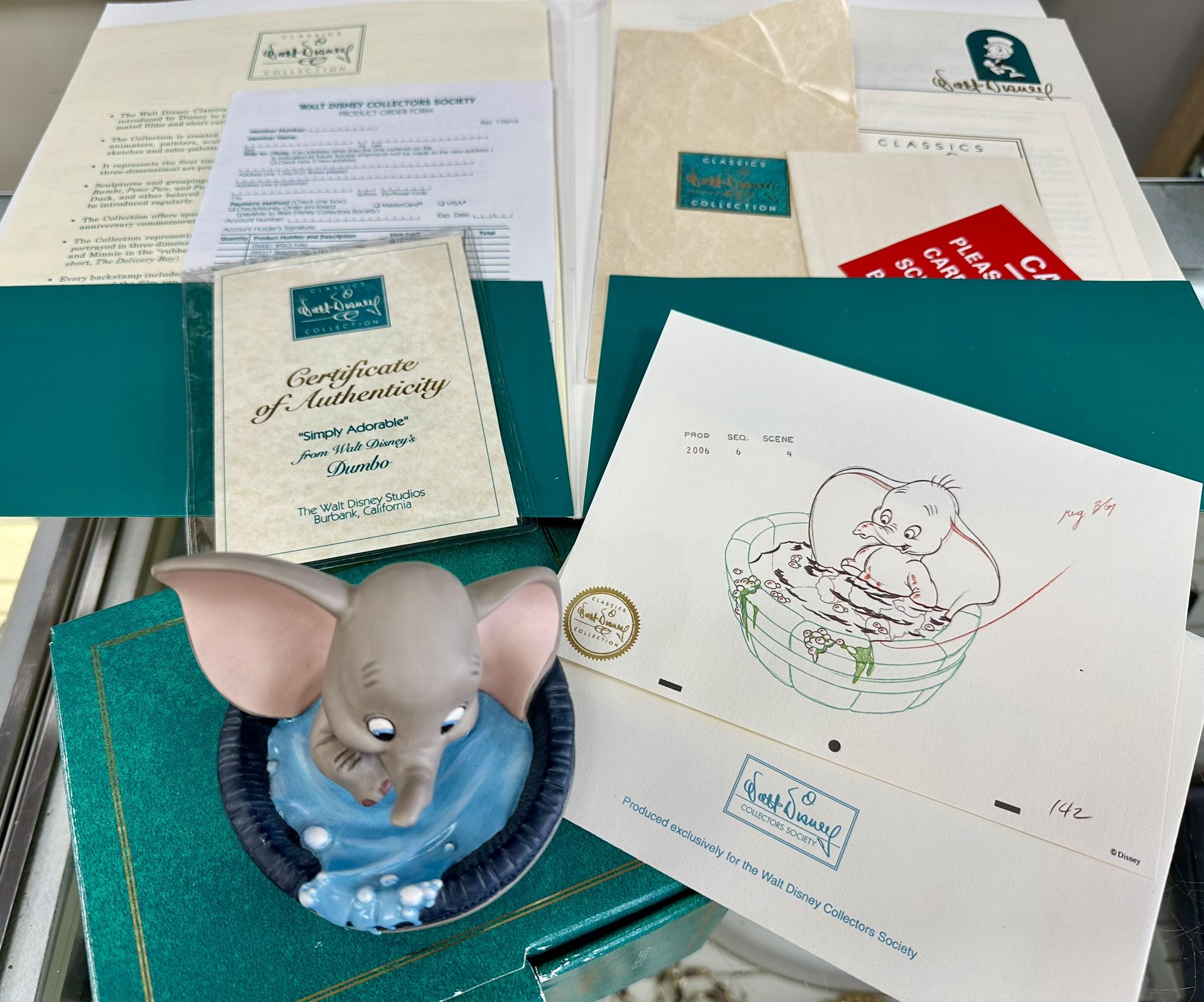 WDCC Disney DUMBO Figurine + Signed Lithograph / COMPLETE BOX / COA Retired Mint