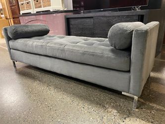 Grey Modern Tufted Daybed w/ Round Pillows