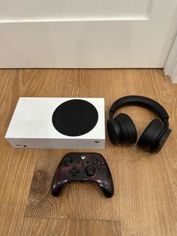 Xbox Series S - 512GB - Xbox wireless headset