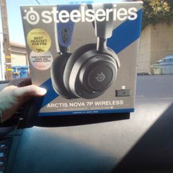 Steel series Ps5 Wireless Headphones