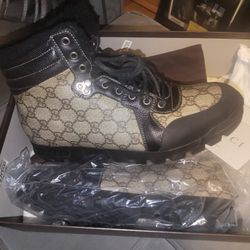 Gucci Boots size 9