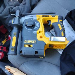 BRAND NEW HAMMER DRILLL DEWALT XR BRUSSELS 