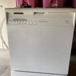 Whirlpool Quiet Partner II Dishwasher