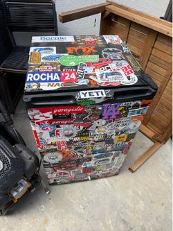 Mini fridge $20