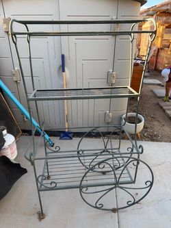 Metal bakers rack plant stand
