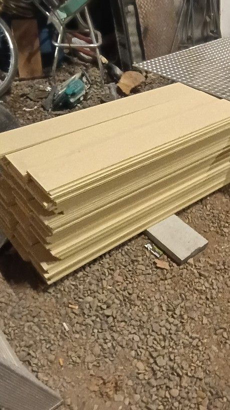 Siding Hardie 5 1/4 X 12ft Cedar Mill 6$/Board 