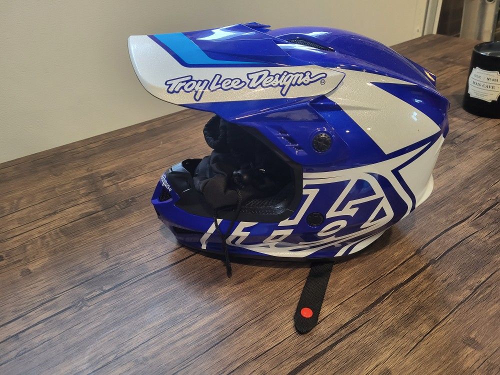 TLD Helmet Adult Size Small