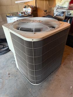 3 ton heat pump condenser unit R-22 inside working fine
