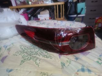 2019-2022 Mazda 3 sedan left tail light