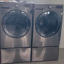 LG Front Loaders Washing Maching And Dryer Set With Drawers