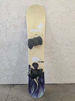 GNU Carbon High Beams 160 Wide Snowboard with Bindings