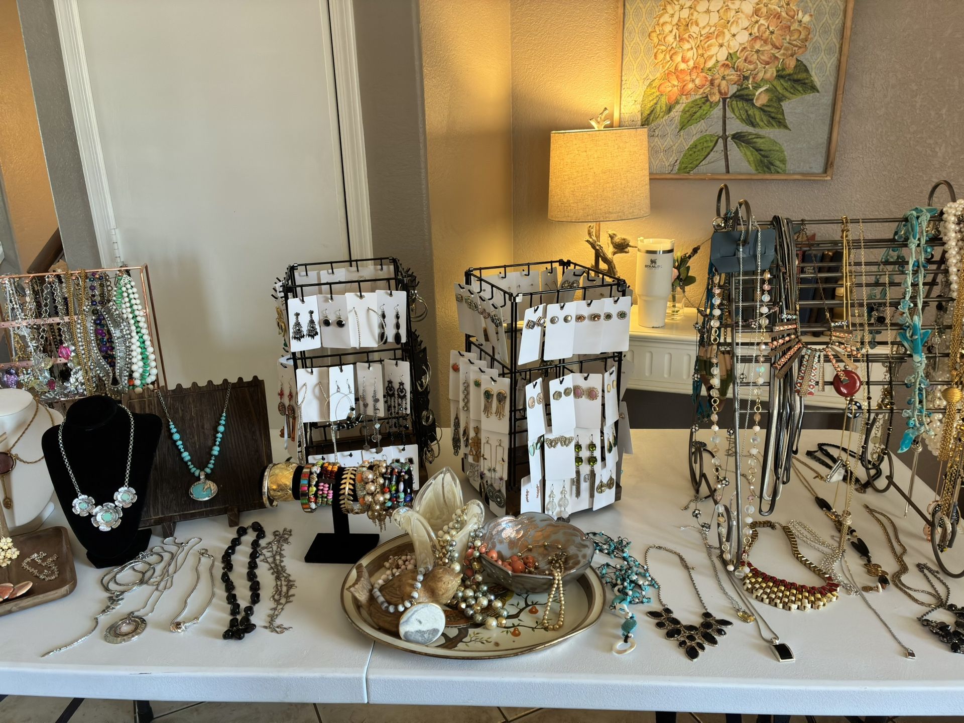 100s of Pieces of Costume Jewelry