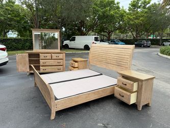 4-Piece Light Wood Bedroom Set King Size with Sleigh Bed, Dresser, and Nightstands
