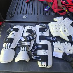 Adidas Taekwondo Sparring Gear Set – XS Size | WTF Approved | Full Set w/ Chest Guard + Gloves