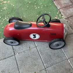 Vintage toddle car