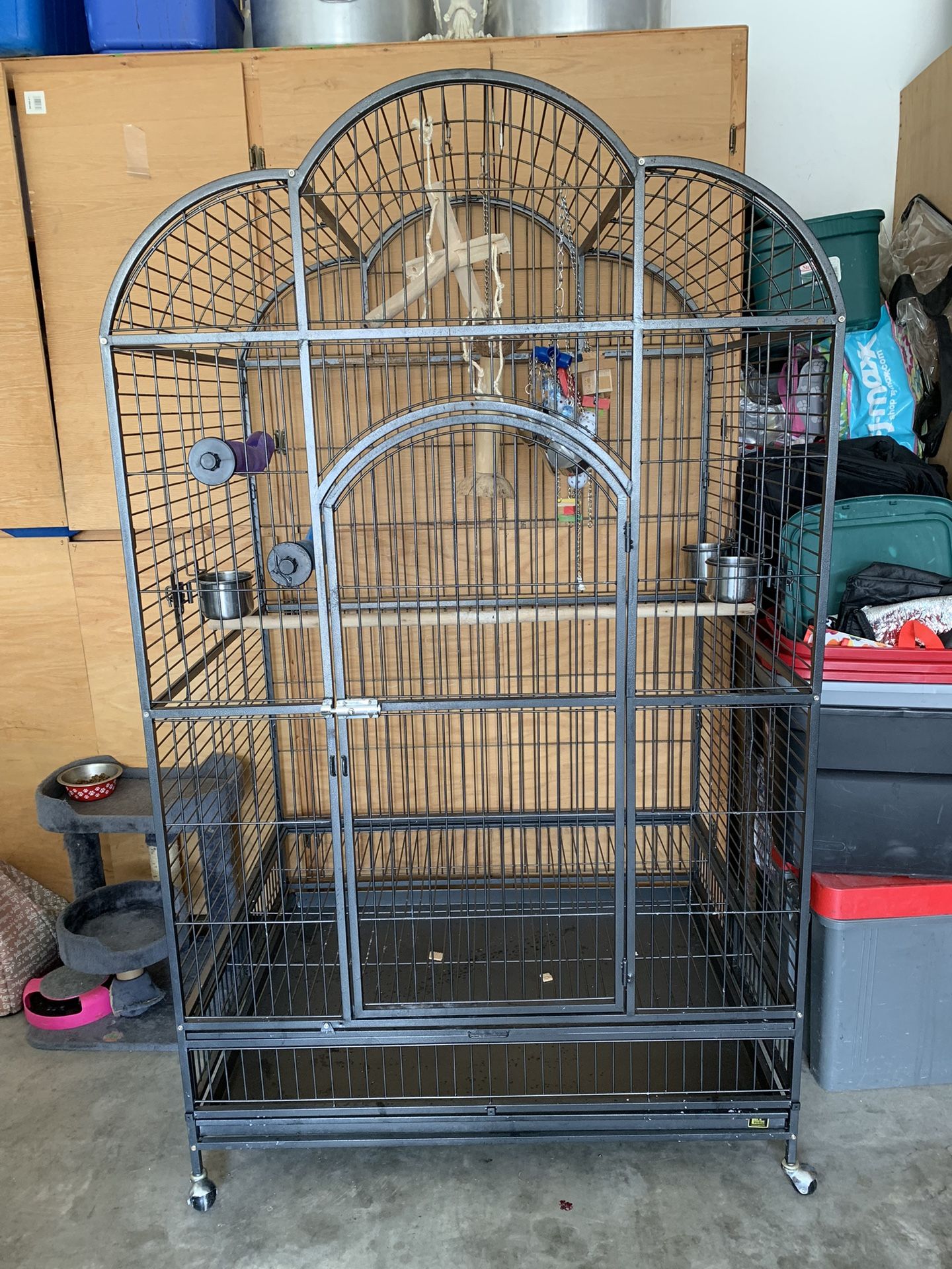Prevue Silverado Parrot cage