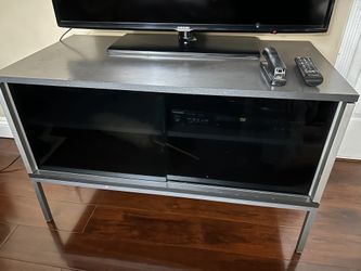 TV Stand / Media Center