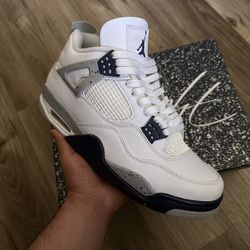 Jordan 4 ‘Midnight Navy’