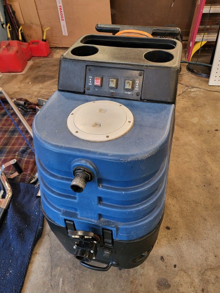 Upright Carpet Cleaner 