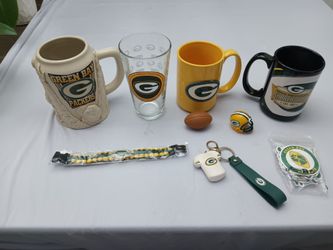 Green Bay Packers coffe cups and memorabilia