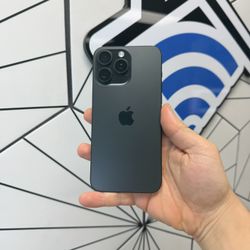 iPhone 15 Pro Max 256GB black Physical & E-sim Unlocked Excellent Condition