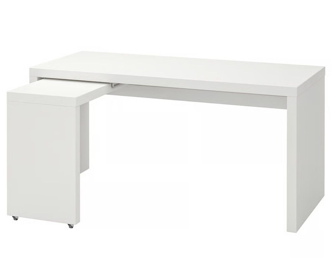 IKEA Malm Desk w/ Pull-Out Panel (WHITE)
