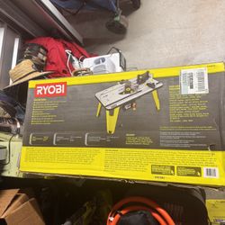 RYOBI Universal Router Table