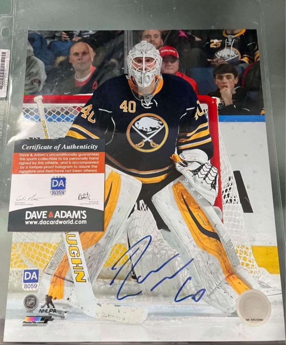 Buffalo Sabres Robin Lehner Signed 8x10
