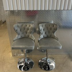 BRAND NEW BARSTOOLS/CHAIRS FOR SALE!