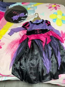 Girls witch costume