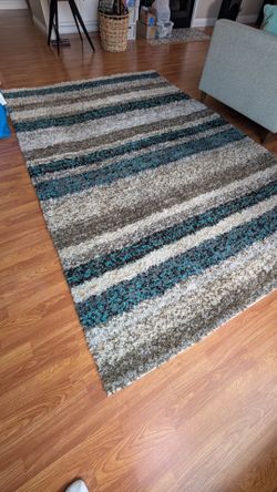 Free Indoor 6×9 rug and Outdoor 7×5 rug