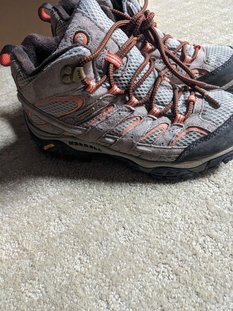 Merrill  Moab 3 Woman Hiking Boot