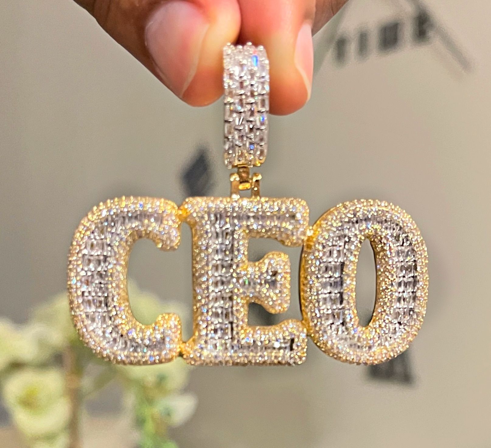CEO Pendant