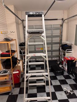 Huskey 8 ft Aluminum Step Ladder - Type I Heavy Duty (250 lbs Capacity)