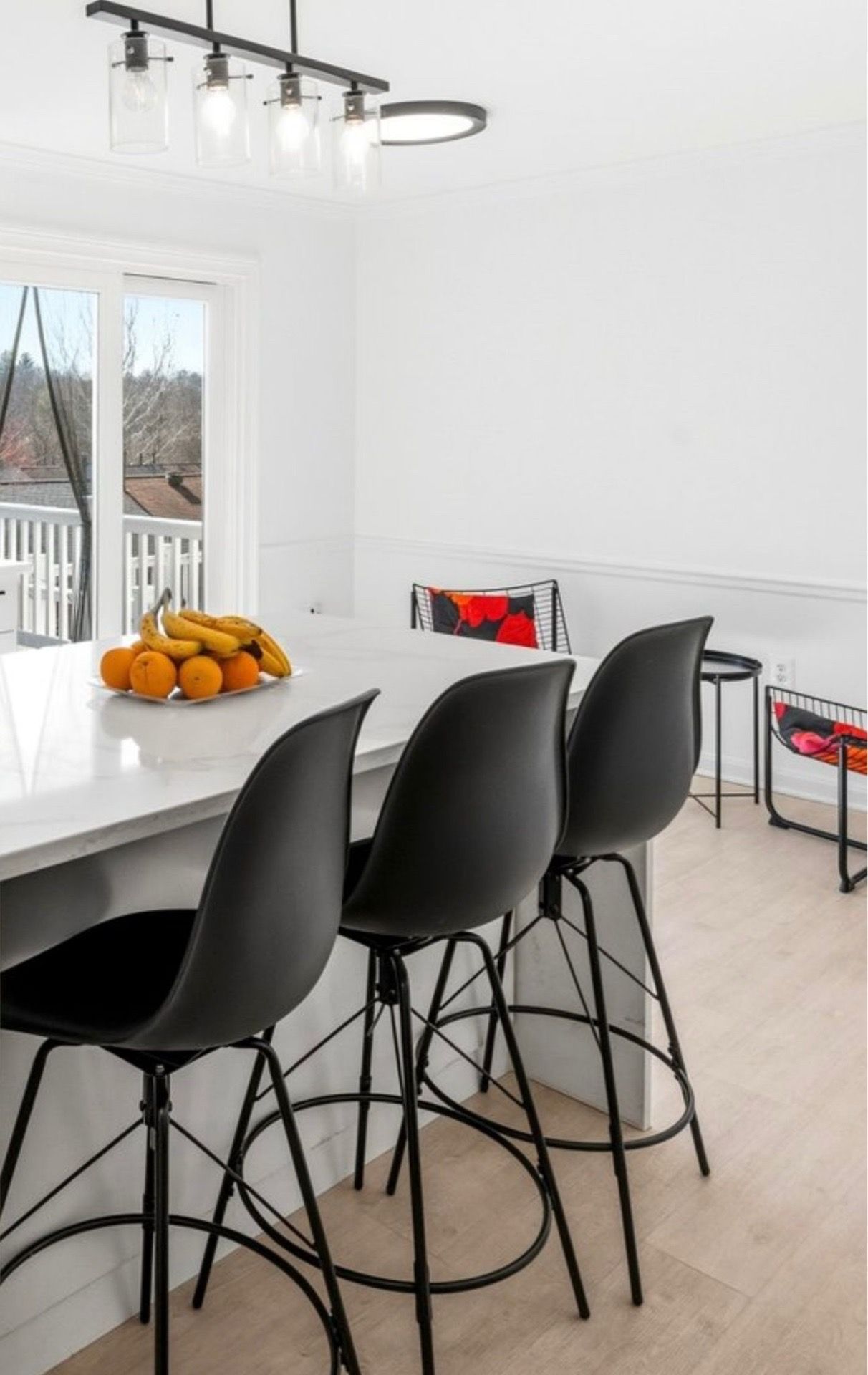 Stools bar black modern with metal legs