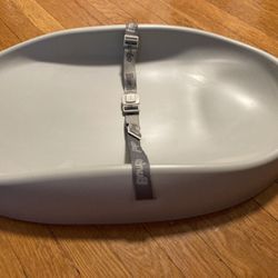 Changing Pad: Bumbo, grey