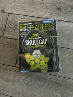 Isoblox intermediate skull cap for youth baseball players