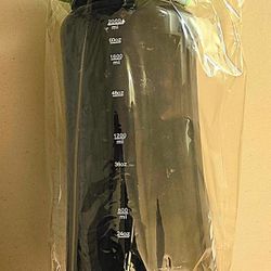Water Bottle - 2000 ml / 70 oz.