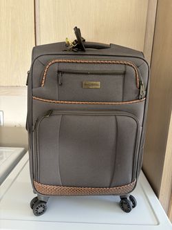 Tommy Bahama Large Luggage