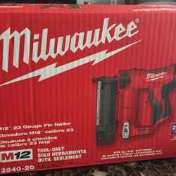 Milwaukee M12 12-Volt 23-Gauge Lithium-Ion Cordless Pin Nailer (Tool-Only)