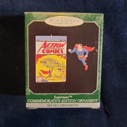 Hallmark Keepsake Superman Commemorative Edition ornament set from 1998.
