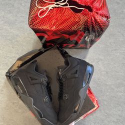JORDAN 4 BLACK CAT SZ 9, 12